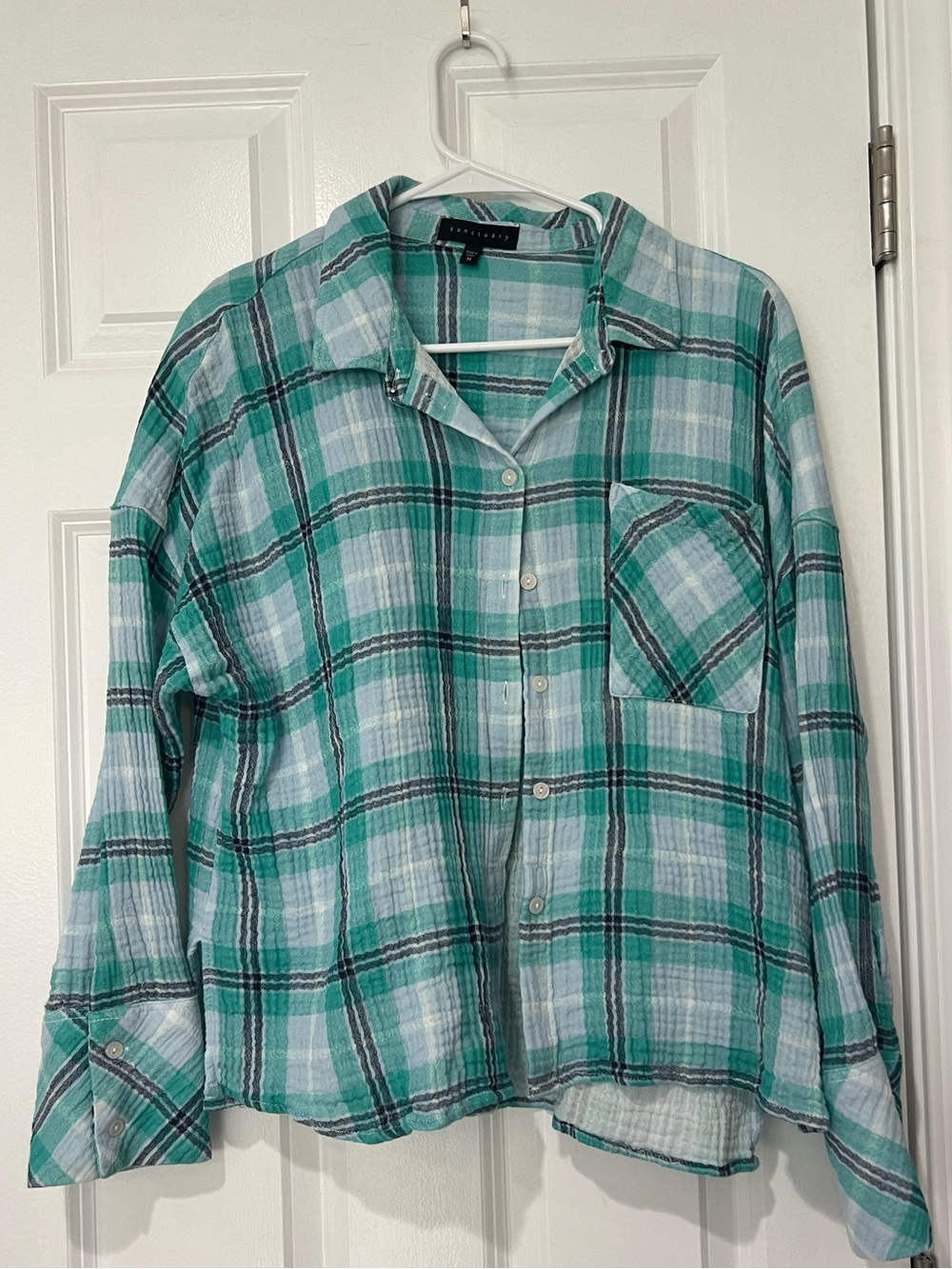 Sanctuary Plaid Button-Up Shirt in Teal
Turquoise size Medium